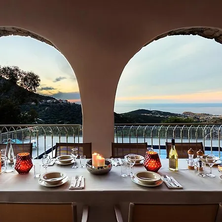 Santa-reparata-di-balagna Sleeps 12 With Pool Air Con And Wifi