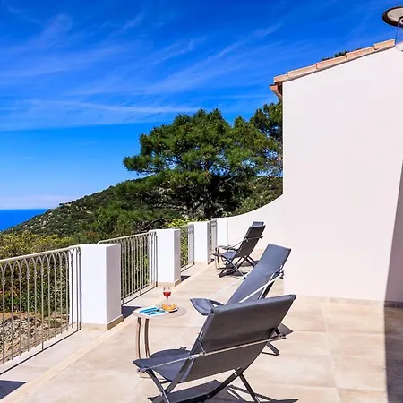 Villa Santa-reparata-di-balagna Sleeps 12 With Pool Air Con And Wifi *