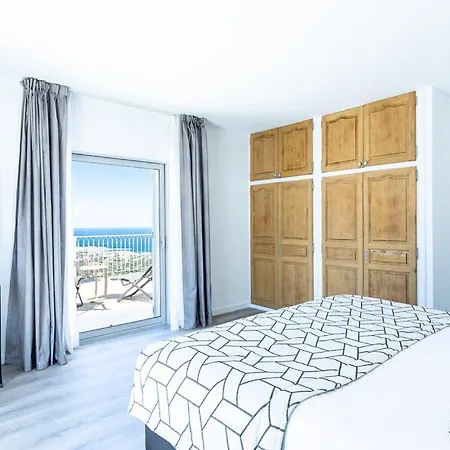 Santa-reparata-di-balagna Sleeps 12 With Pool Air Con And Wifi